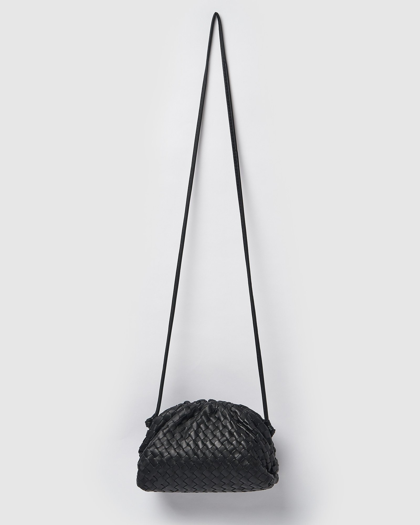 Vincenza_Woven_Bag_Black_5_2400x.jpg